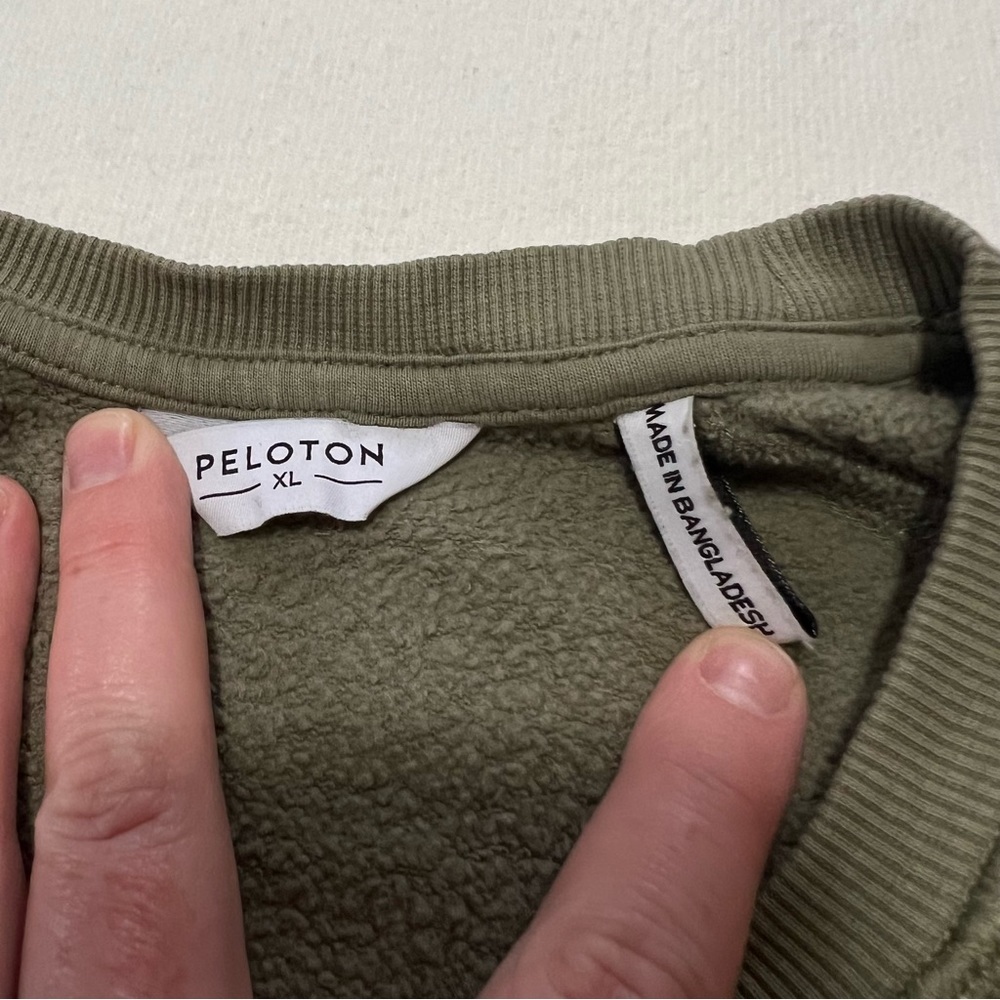 Peloton XL women Crewneck sweatshirt green workout - Picture 3 of 5